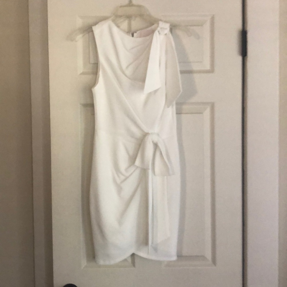 Cinq a sept white dress size 0 never worn